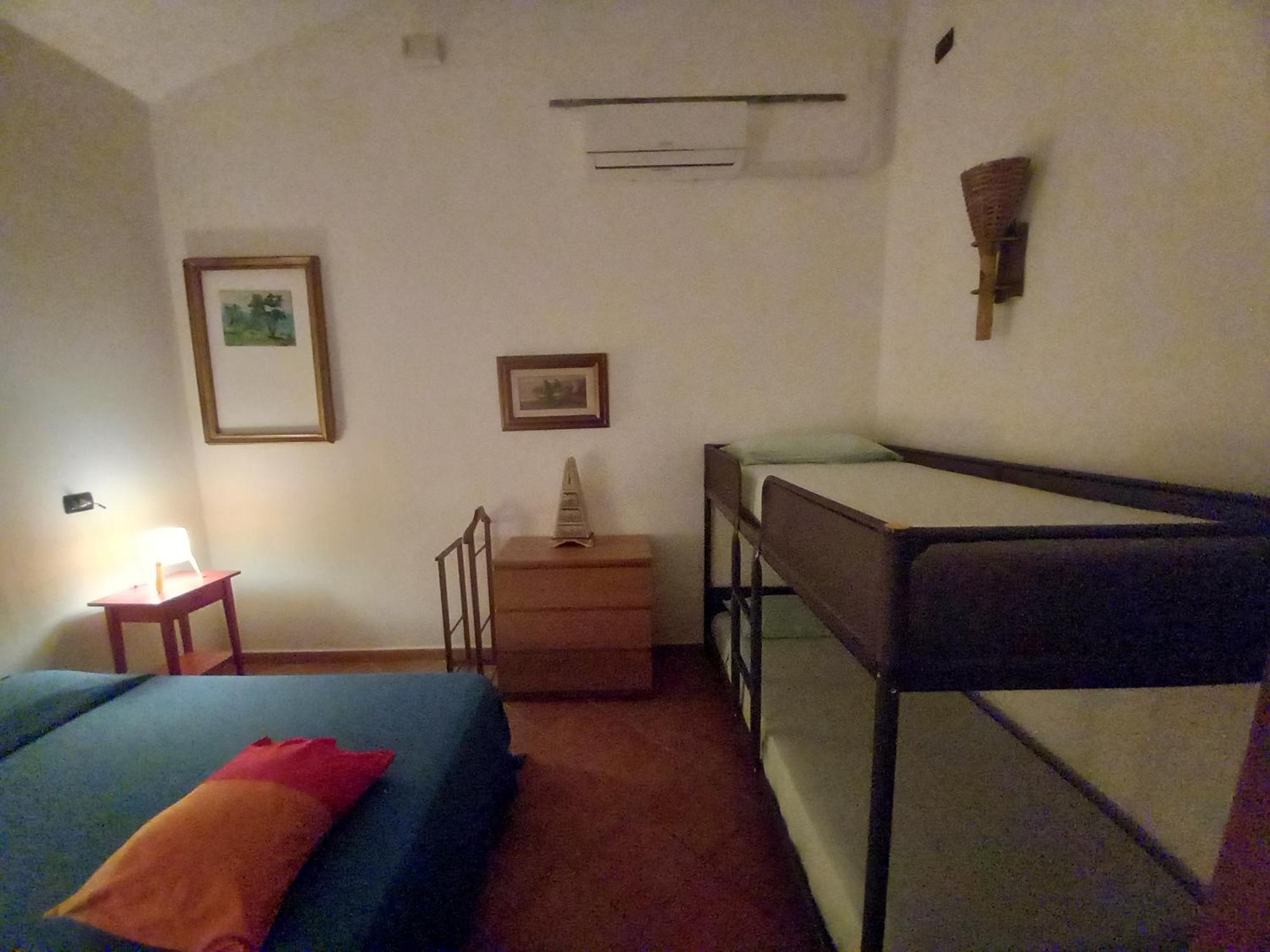 "La Casita", 2 Floors Apartment, Private Parking 1 Car Or 2 Bikes, Air-Cond And Terrace Livorno Eksteriør billede