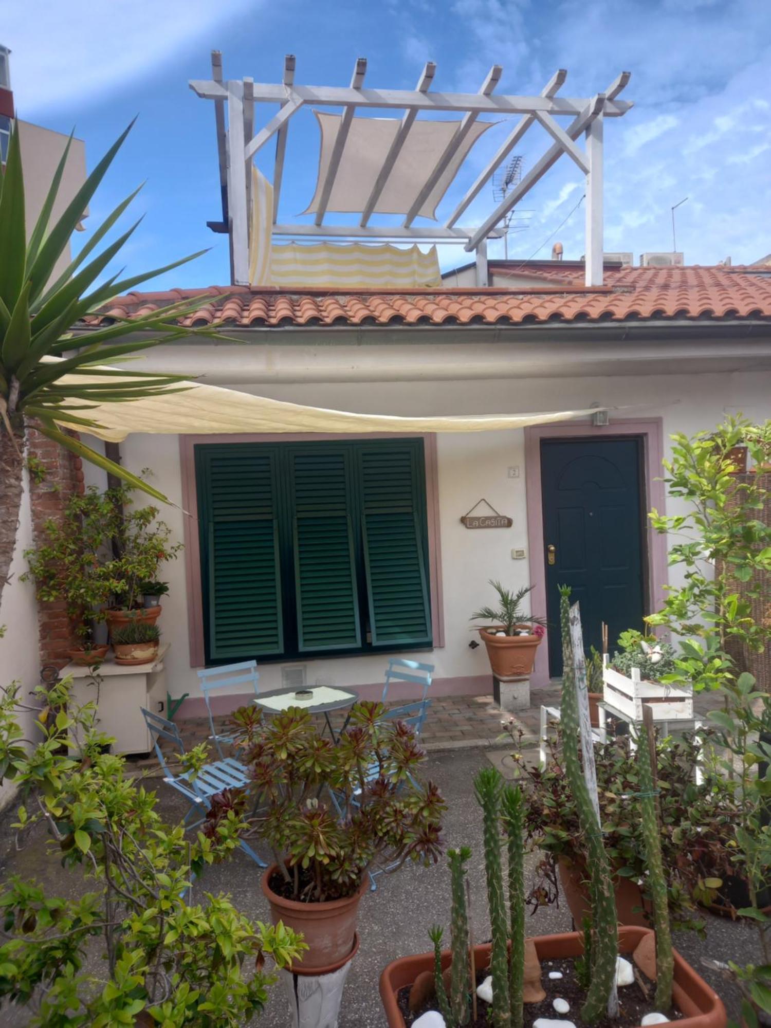 "La Casita", 2 Floors Apartment, Private Parking 1 Car Or 2 Bikes, Air-Cond And Terrace Livorno Eksteriør billede